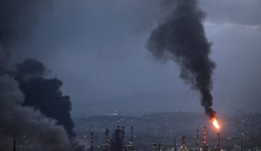 Trump urges everyone in Tehran to evacuate 'before it is too late'