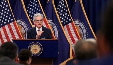 Fed projects higher inflation, unemployment in the months ahead