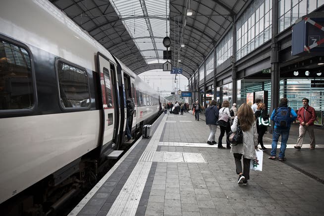 Am Bahnhof Olten steht der Verkehr still. (Archivbild)