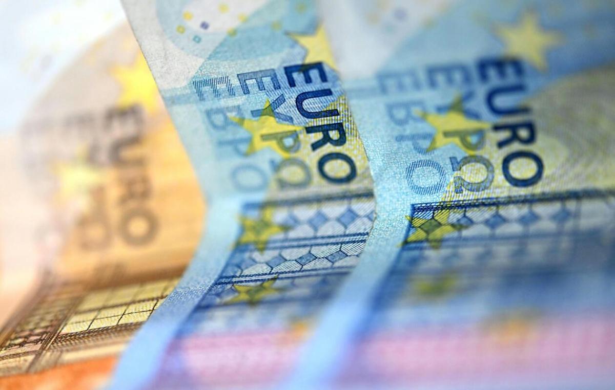 EU-Rechnungshof fordert zielorientierteres EU-Budget | PULS 24