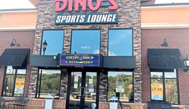 8643001_web1_gtr-DinosSportsLounge-080125