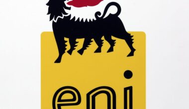 Eni, YPF sign agreement for participation in Argentina LNG project