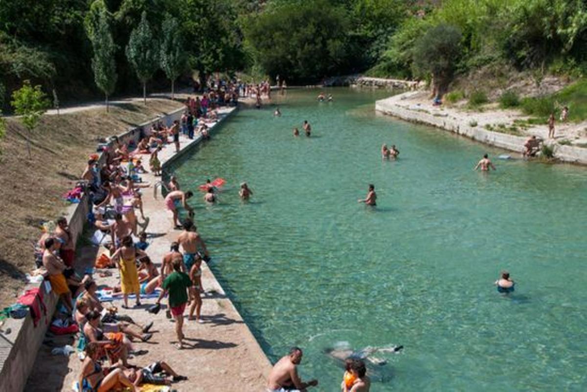 Piscina natural Beceite en Verano