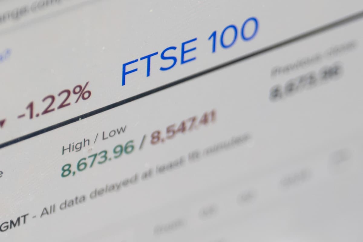 FTSE 100 dips while markets watch for US-China talks progress - London Evening Standard
