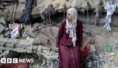 Hundreds of families displaced by Israeli air strikes on Gaza, witnesses say