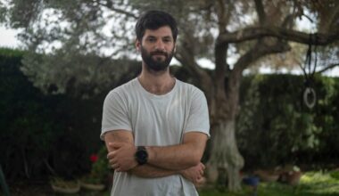 Divided over Gaza: the Israeli soldiers who fight on and those who refuse