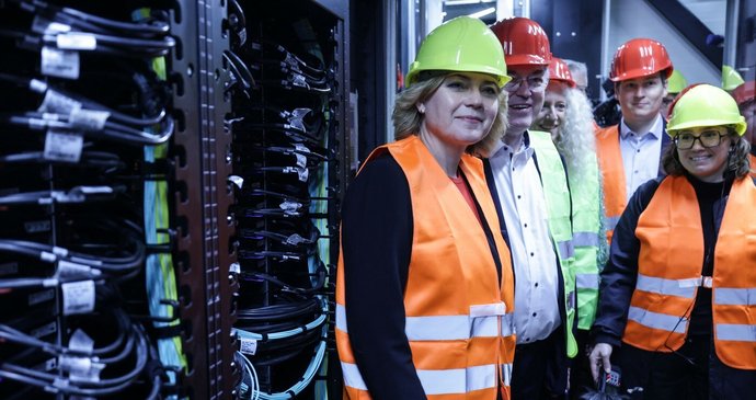 Česko v souboji o obří továrnu: O gigafactory pro umělou inteligenci má zájem 76 firem v EU