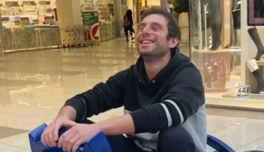 Padova, sblocca l'iPhone del figlio ucciso e trova il selfie del presunto assassino | "Faceva il segno della vittoria con un sorriso beffardo" - Tgcom24