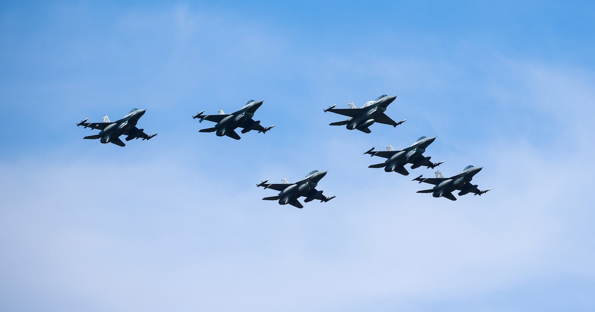 „Bündnis muss tödlicher werden" : Russische Angriffe nahe Nato-Luftraum - Rutte drängt auf stärkere Verteidigung