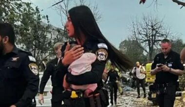 Israel: Baby aus Trümmern gerettet – Polizistin erklärt das Wunder | Politik