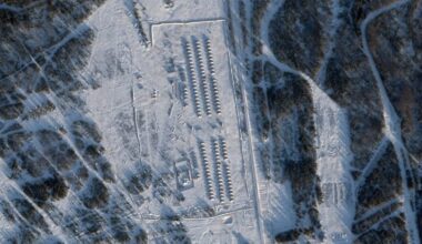UK to station military officials in Finland as Russian troops mass on the border