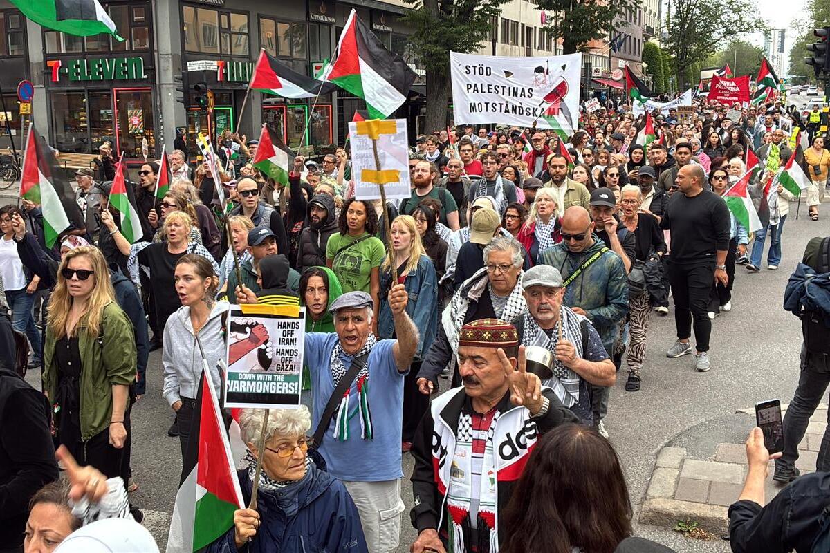 Hundreds in Sweden protest Israel’s ongoing attacks on Gaza, call for ceasefire – Middle East Monitor