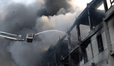 Russia attacks Ukraine’s Kharkiv as prisoner swap hangs in balance | Russia-Ukraine war News