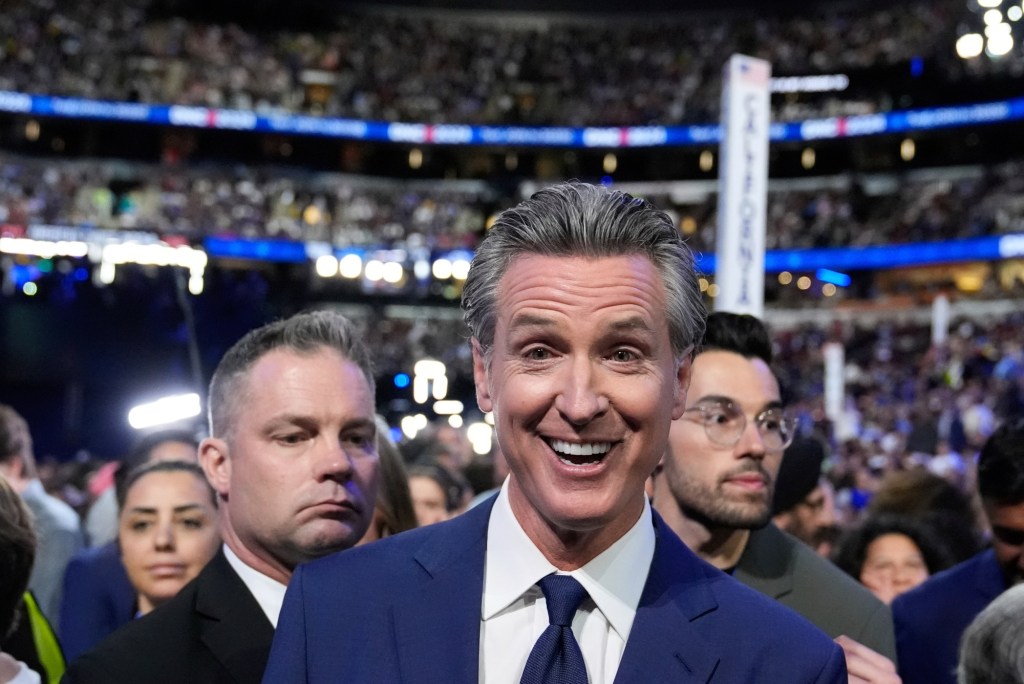Newsom’s taxpayer-funded towel guys are really bad at their jobs – Orange County Register