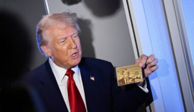 Trump launches website for $5m ‘gold card’ granting US residency | Donald Trump News