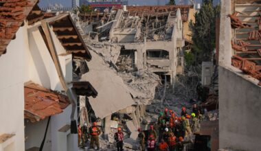 Iran, Israel trade missiles; blasts, air raid sirens rock Tehran, Tel Aviv | Conflict News