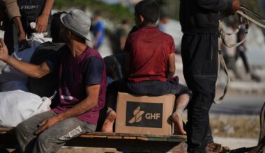 Israeli soldiers ‘ordered’ to shoot at unarmed Gaza aid seekers: Report | Israel-Palestine conflict News