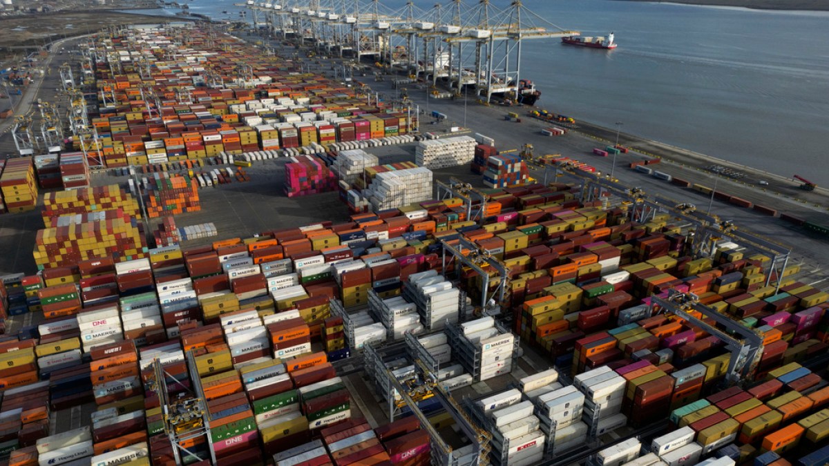 UK authorities seize more than two tonnes of cocaine in ‘one of largest’ busts | Drugs News