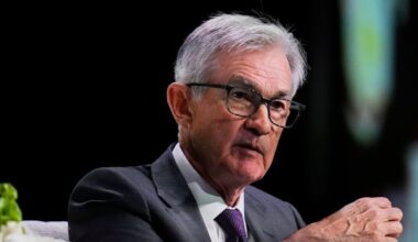 Fed officials left in limbo as tariffs complicate rate decision