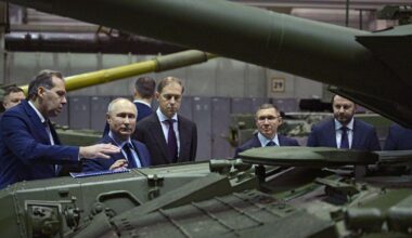 Putin ‘preparing for NATO war’ as Russian aircraft and ship production soars