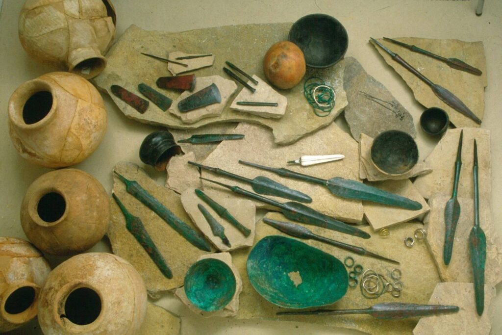 In the palace complex, weapons such as swords, daggers, and spearheads made of arsenical copper alloy with silver inlays were uncovered, along with high-footed fruit stands and long Mesopotamian-style vases. Credit: Governorate of Malatya