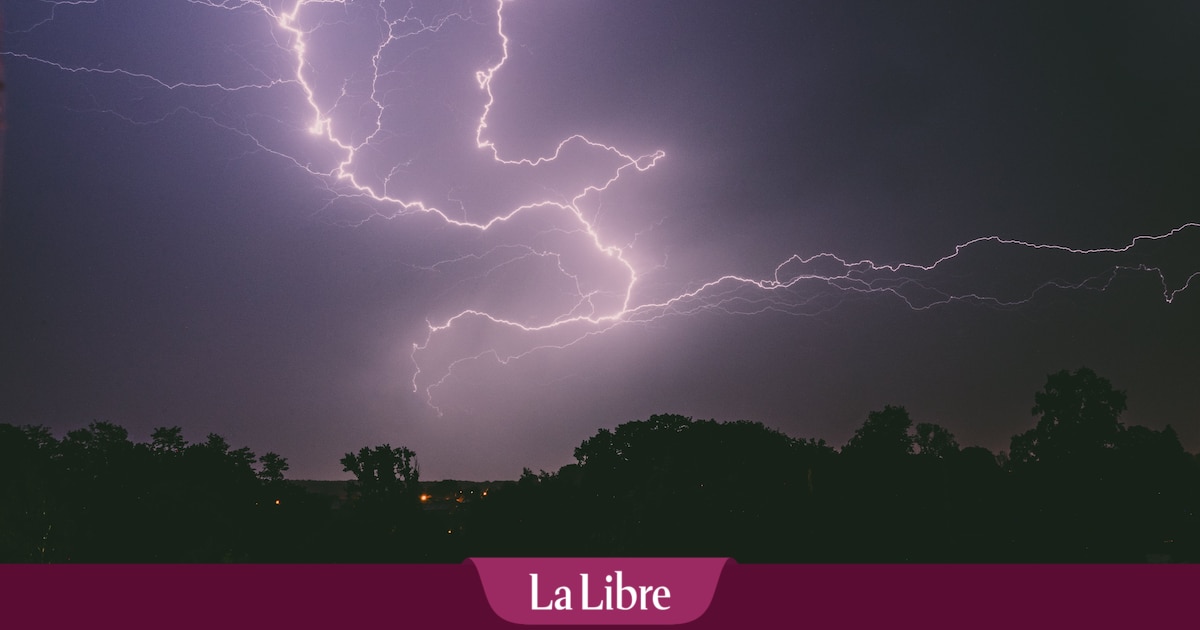 Un adolescent tué en France suite aux orages: l'IRM lance une alerte pour la Belgique (VIDEOS)