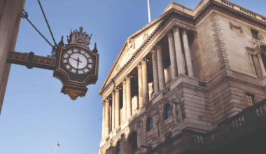 Bank of England loses hundreds of laptops amid rising cyber threat