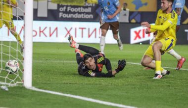 De Bruyne laat Napoli wachten, Courtois laat België wachten