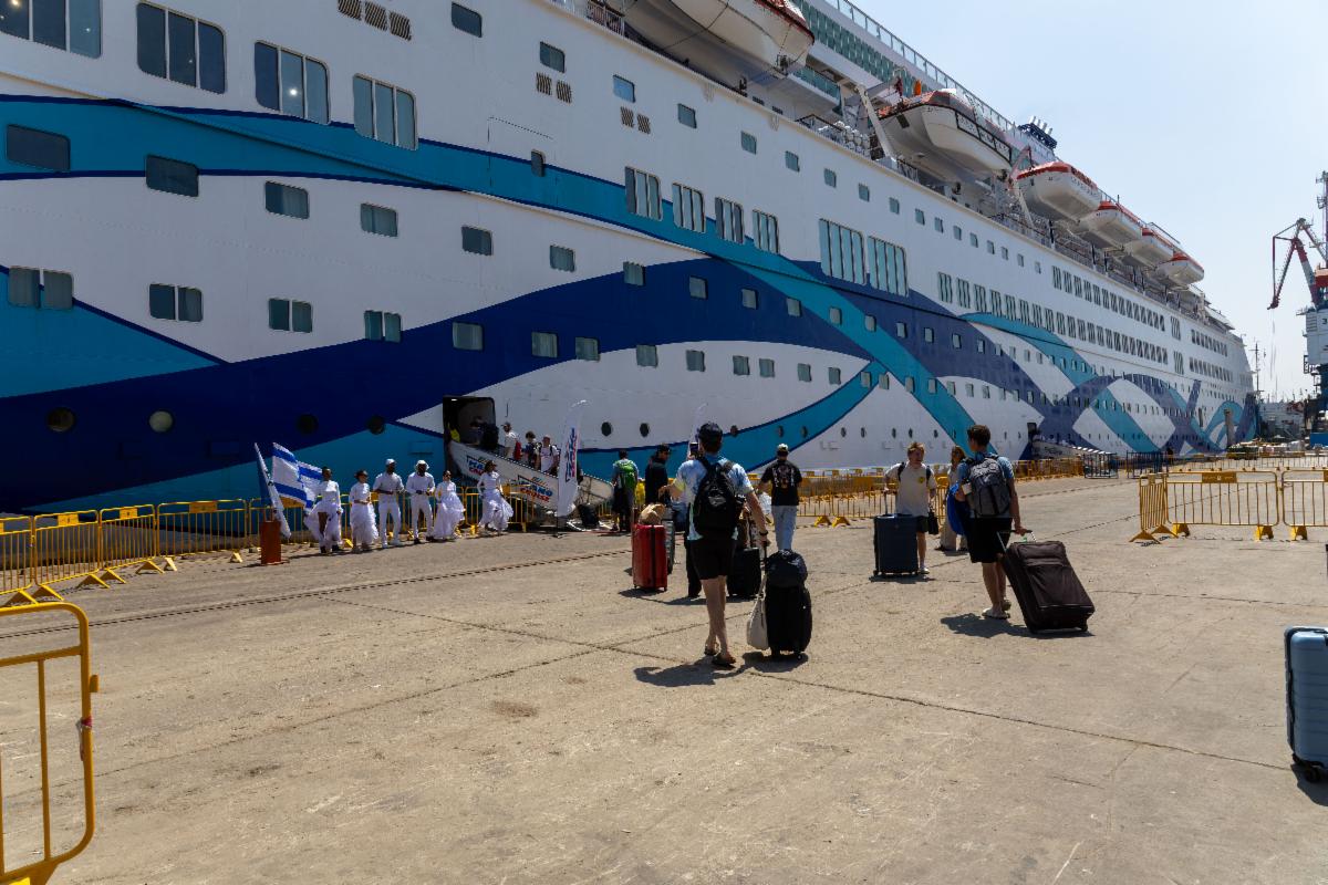 Birthright Boat to Cyprus