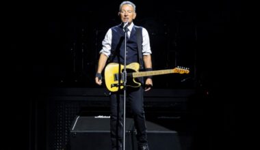 Bruce Springsteen Calls President Trump a 'Moron' & 'American Tragedy'