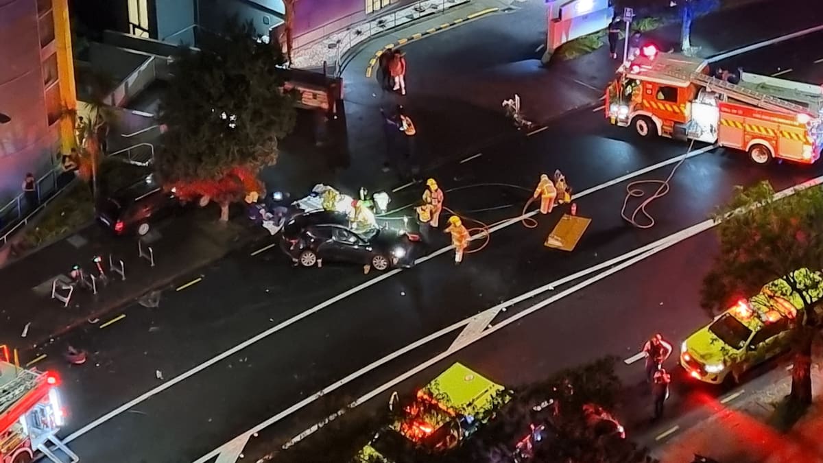 Two people in critical condition after crash in front of Auckland CBD hotel