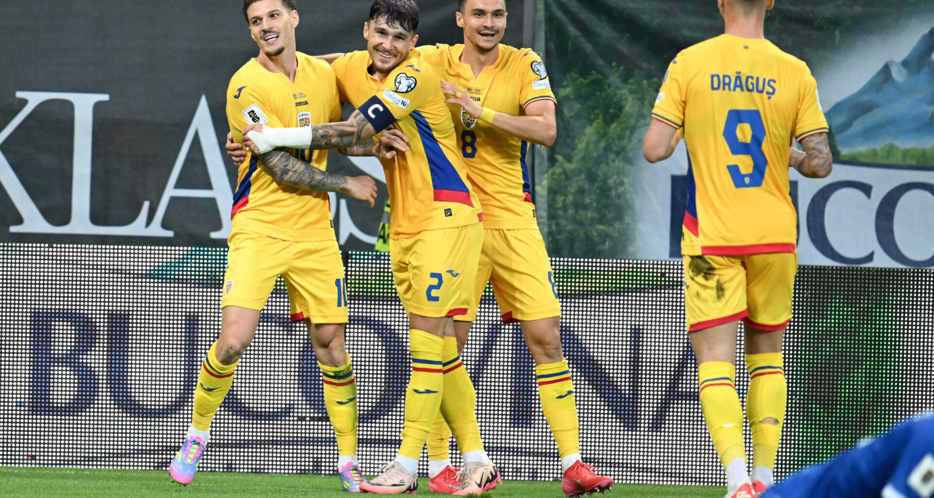 Ce note au primit fotbaliștii lui Lucescu, după România – Cipru 2-0. Cine a fost ales omul meciului