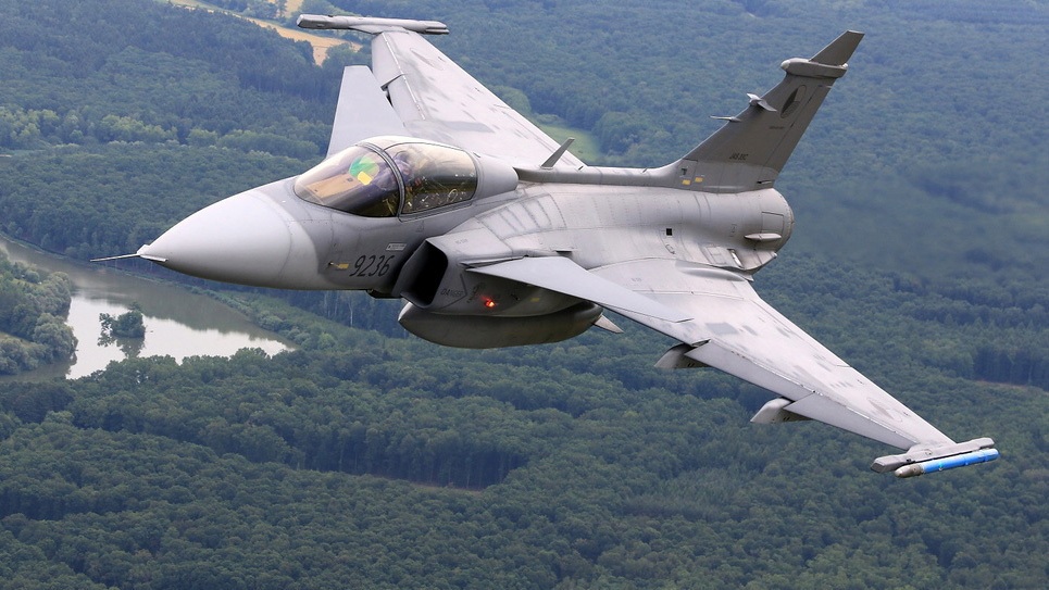 Czech Republic: Ministry of Defence agrees new Gripen deal to bridge transition to F-35s