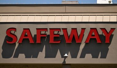 Colorado Safeway and Albertsons grocery store workers strike