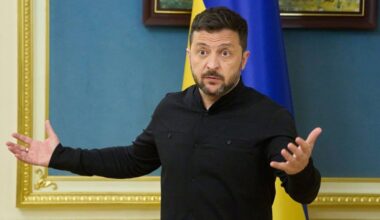 Selenskyj feiert Angriffe gegen russische Militärflughäfen