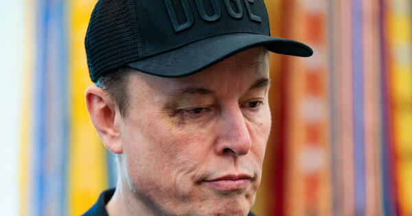 Are We Witnessing the Implosion of the World’s Richest Man?