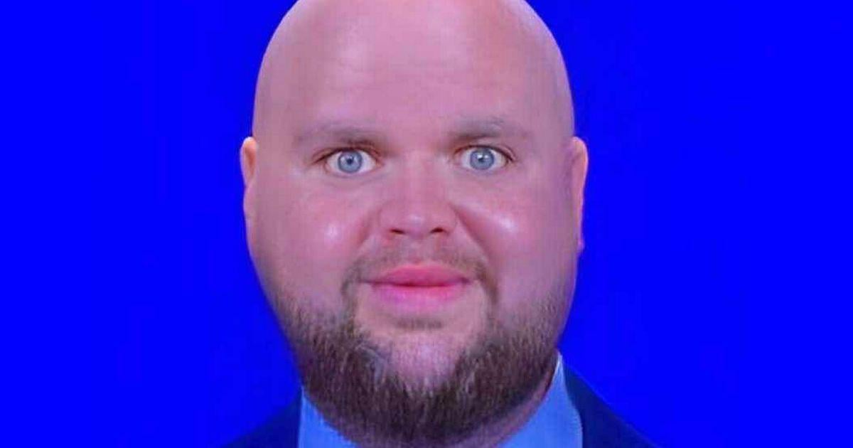 Man 'refused entry into US' as border control catch him with bald JD Vance meme