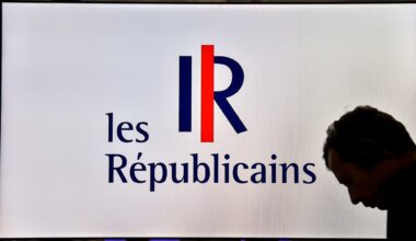 "On ne savait pas à qui allait aller l'argent": de nombreux élus LR ne paient pas leur contribution, le parti appelle à des "régularisations"