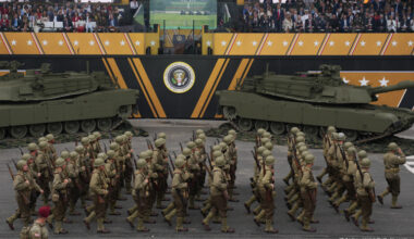 Desfile del aniversario del Ejército de EE. UU. muestra su historia militar [galería de fotos]