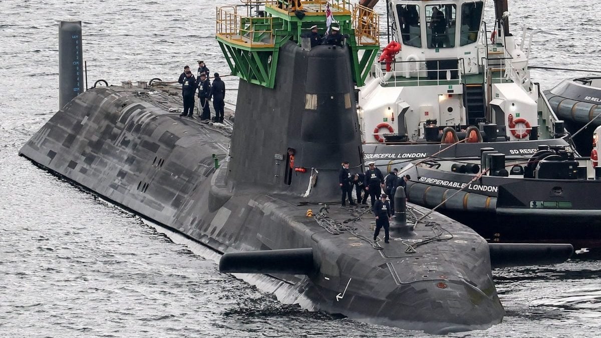 Britain sends warning to Putin with 12 new attack submarines