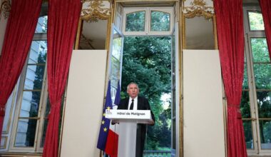 In France, the Collapse of Pension Reform Talks Risks Worsening Political Instability