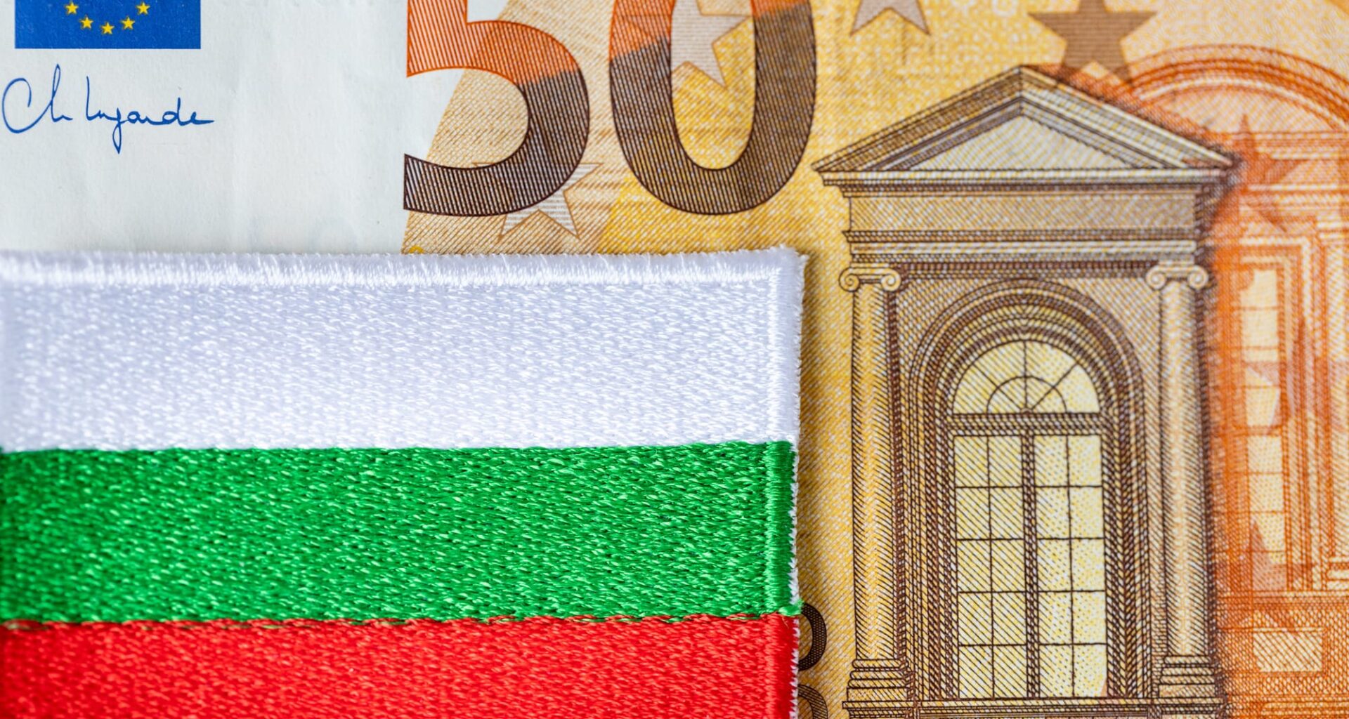 Bulgarians protest as EU okays eurozone entry