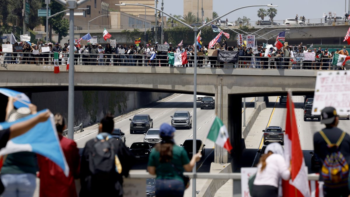 LAPD orders dispersal order for part of downtown LA – NBC Los Angeles