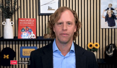 ‘Barely a truce’ – Economist reacts to latest in US-China trade war – Channel 4 News