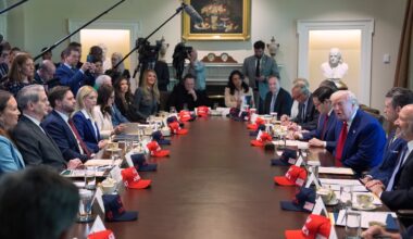 Trump can’t find people to work for bungling cabinet member
