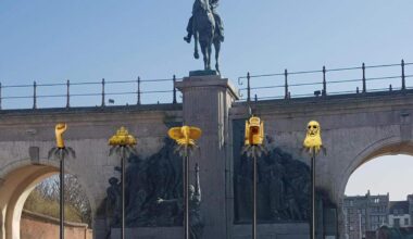 Oostende schrapt kritisch kunstwerk bij standbeeld Leopold II: “Nu verliest de stad haar geloofwaardigheid”