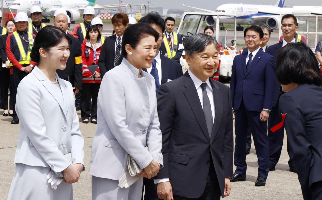 Japan’s emperor and his family pray in Okinawa for the victims of the island battle 80 years ago – Hartford Courant