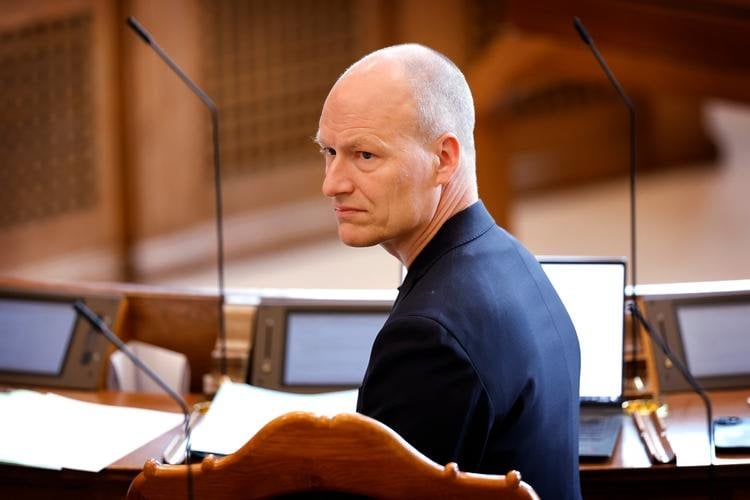 Enhedslisten vil opsige omstridt kabelsamarbejde med USA