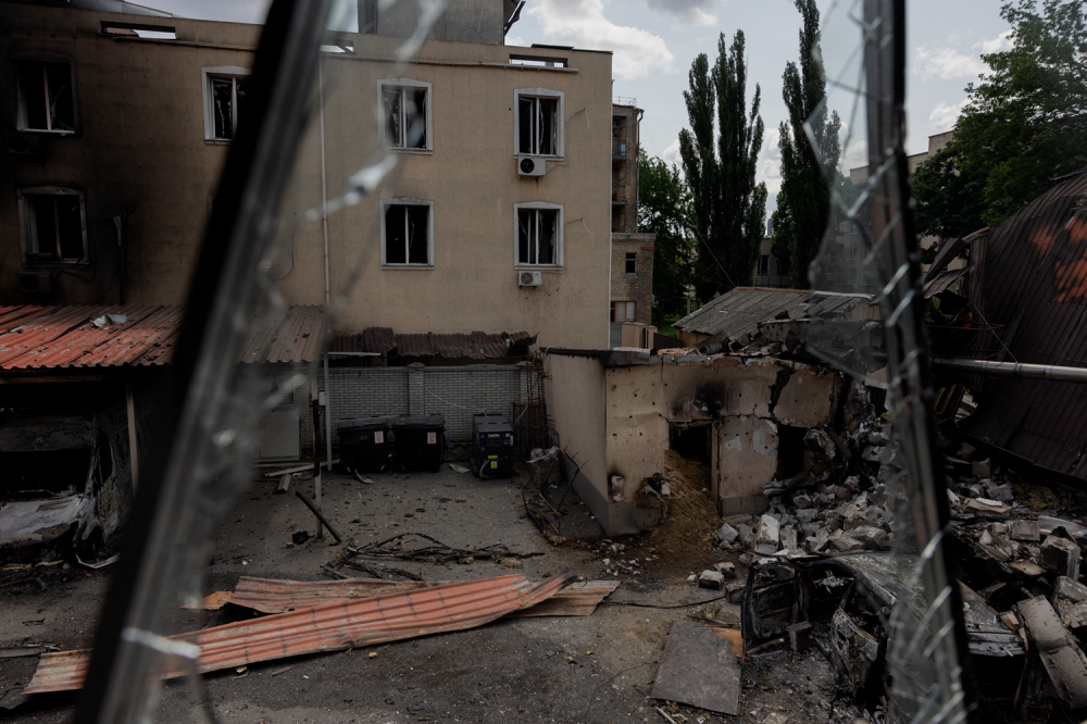 Drones, Missiles Pummel Kyiv as Public Endures