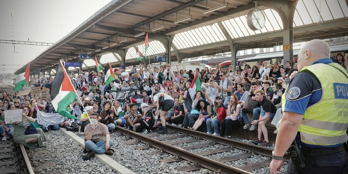 Chaos at Lausanne and Geneva stations due because of pro-Palestinian demonstrators